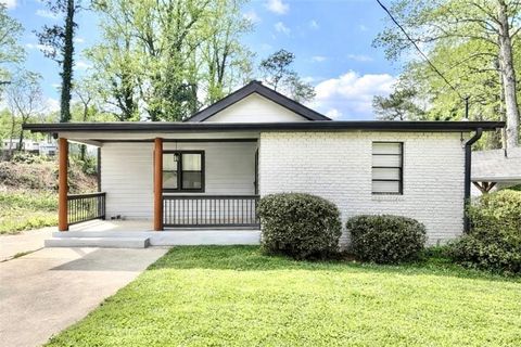 Photo of 1291 Lorenzo Drive SW, Atlanta, GA 30310 (MLS # 7755714)