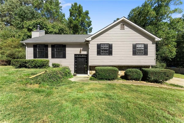 6959 DEATON HENRY RD, FLOWERY BRANCH, GA 30542 - Image 33b3ca8eacde5fcd7d2952f1b14caf7a/4031376