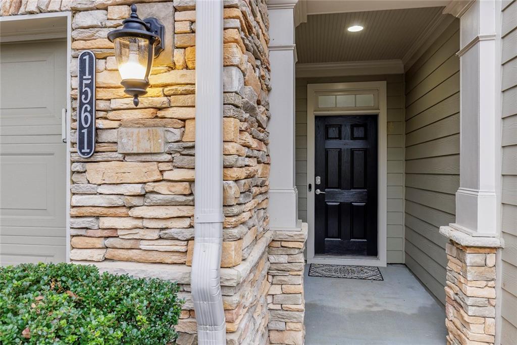 1561 Trailview Way NE