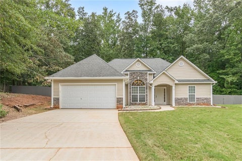 Homes For Sale - 159 Drake Way<br/> Stockbridge, GA 30281
