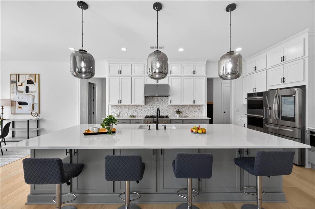 512 Cedar Crest Circle