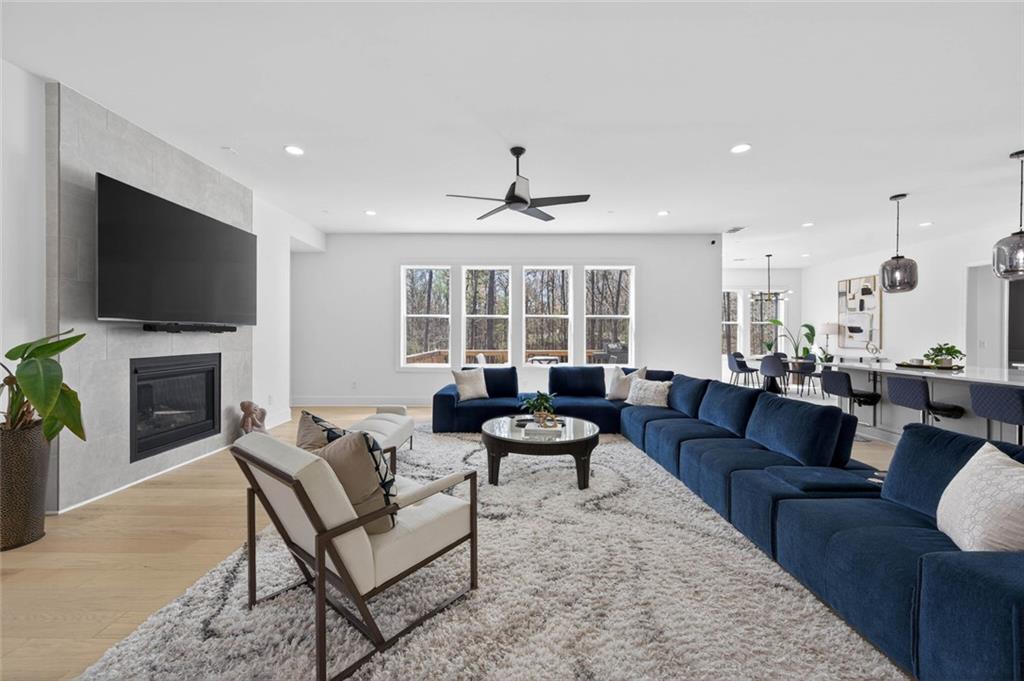 512 Cedar Crest Circle