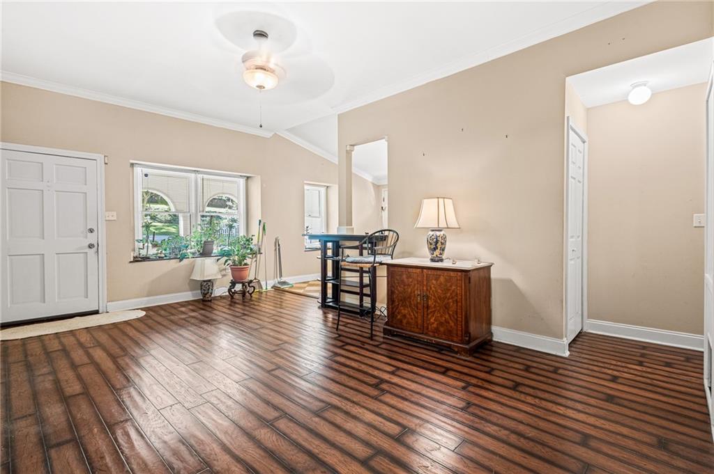 2738 S Bamby Lane NE