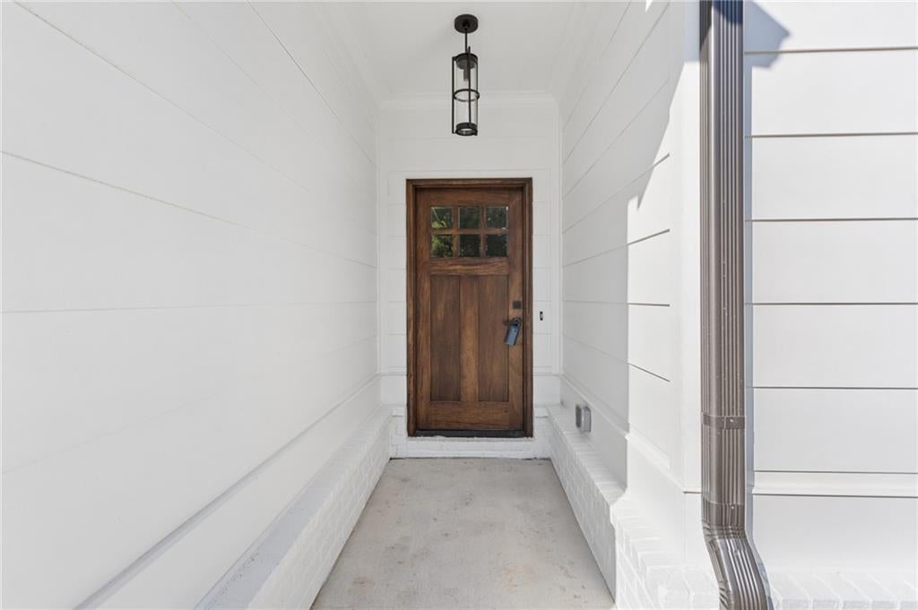 2425 Elmwood Circle