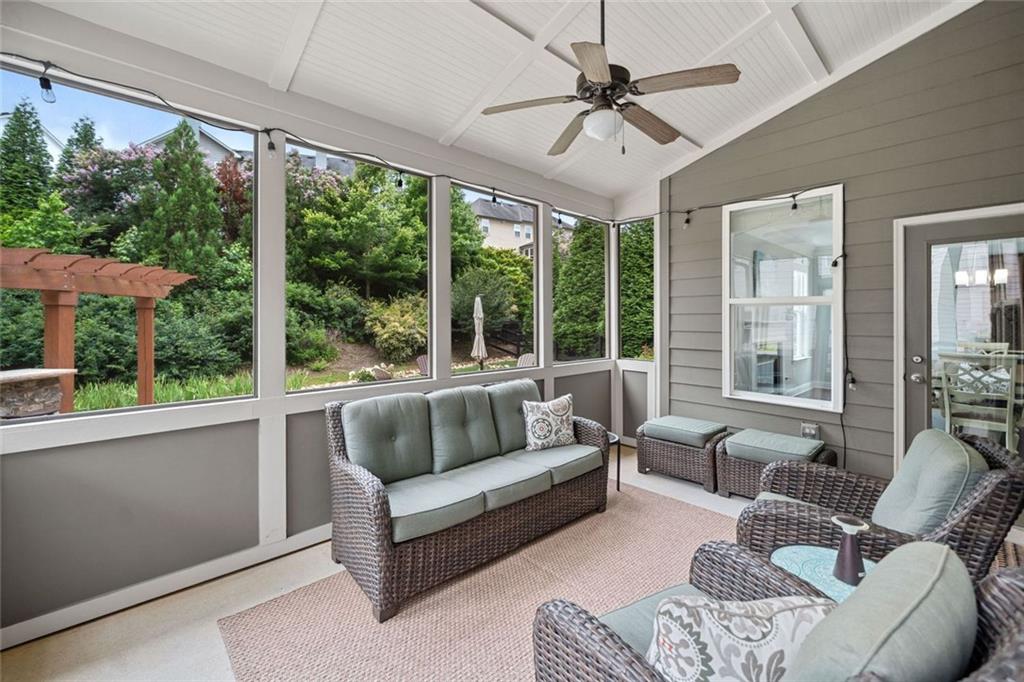 Woodstock Knoll - Residential