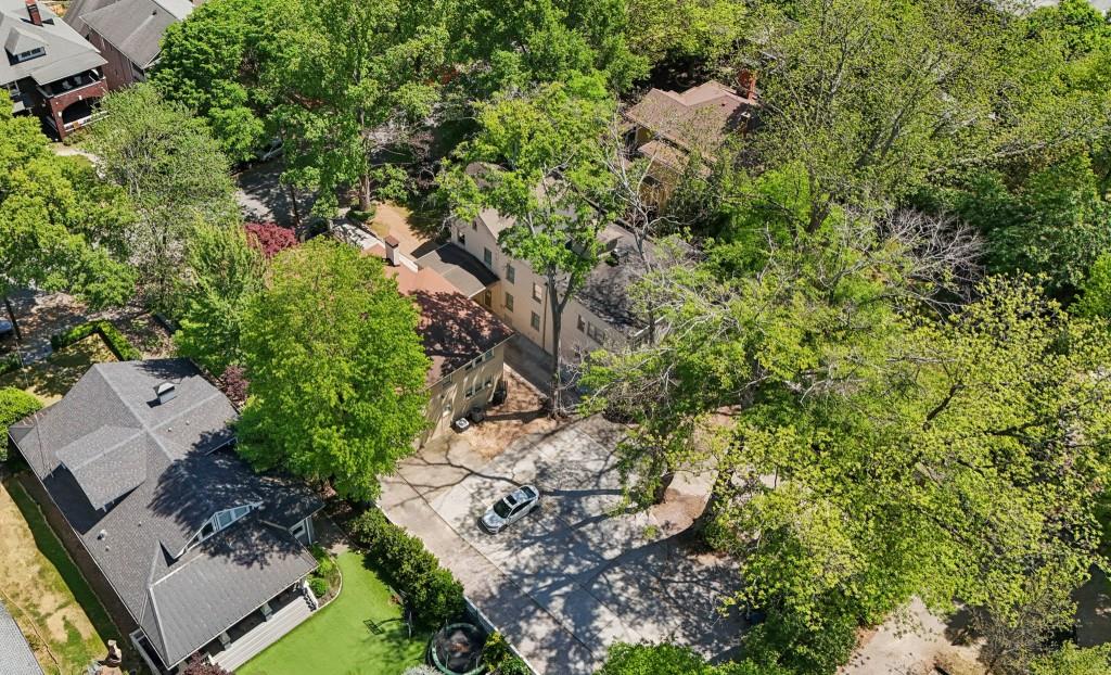 708 Myrtle Street NE