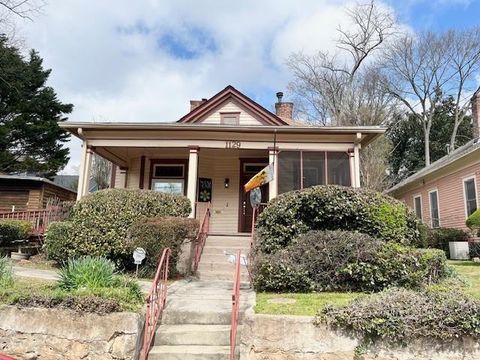 Photo of 1129 Oglethorpe Avenue SW, Atlanta, GA 30310 (MLS # 7731278)