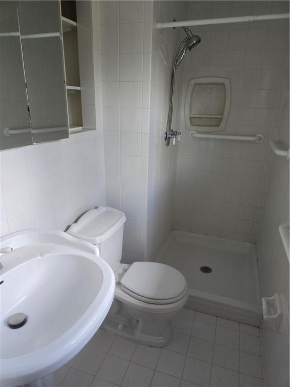 CARDINAL MANOR - Residential