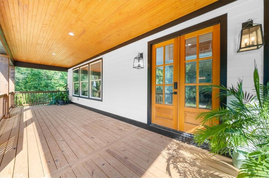 170 Lakeview Lane