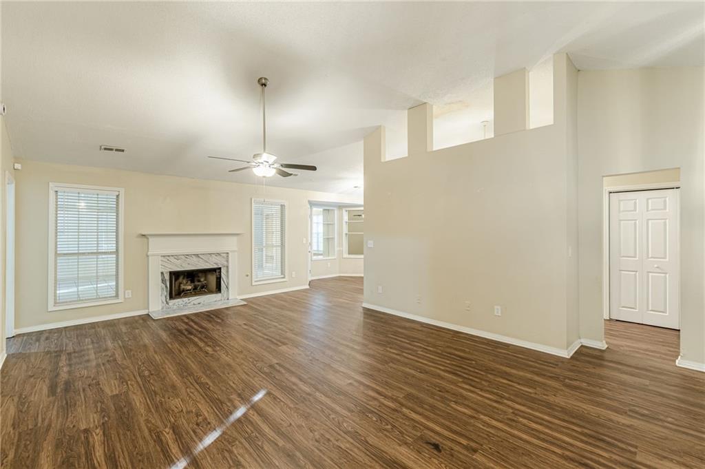 Vineyards Eagles Landing - Residential