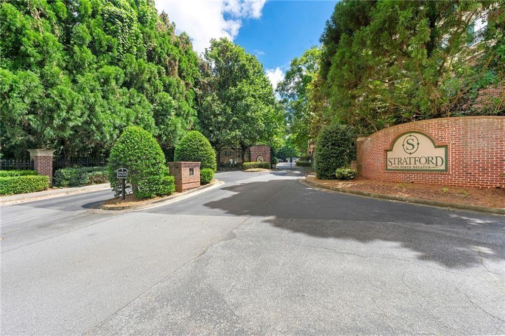 1301 Stratford Commons