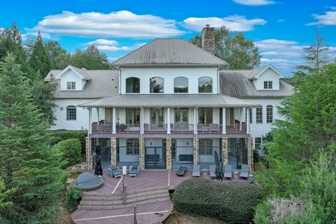 A home in Murrayville