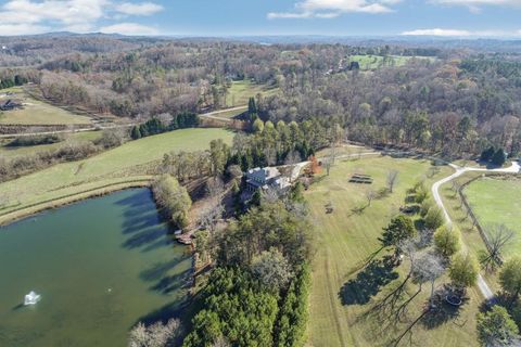 A home in Murrayville