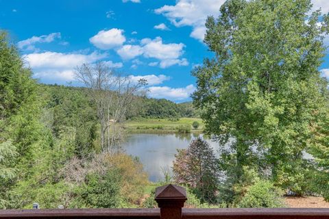 A home in Murrayville