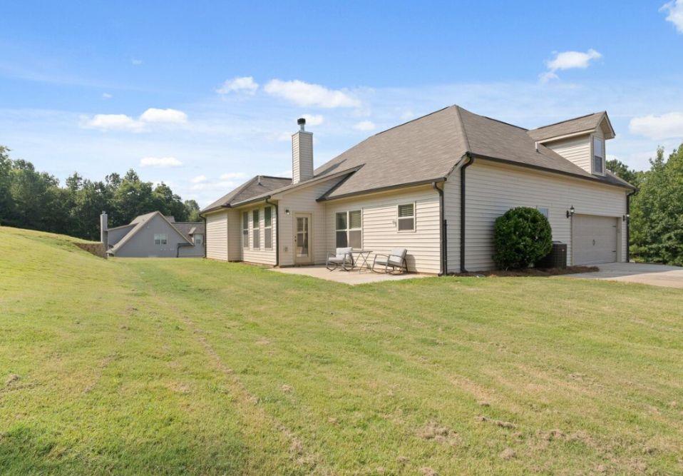 1246 Foxcreek Drive, Mcdonough, Georgia image 3