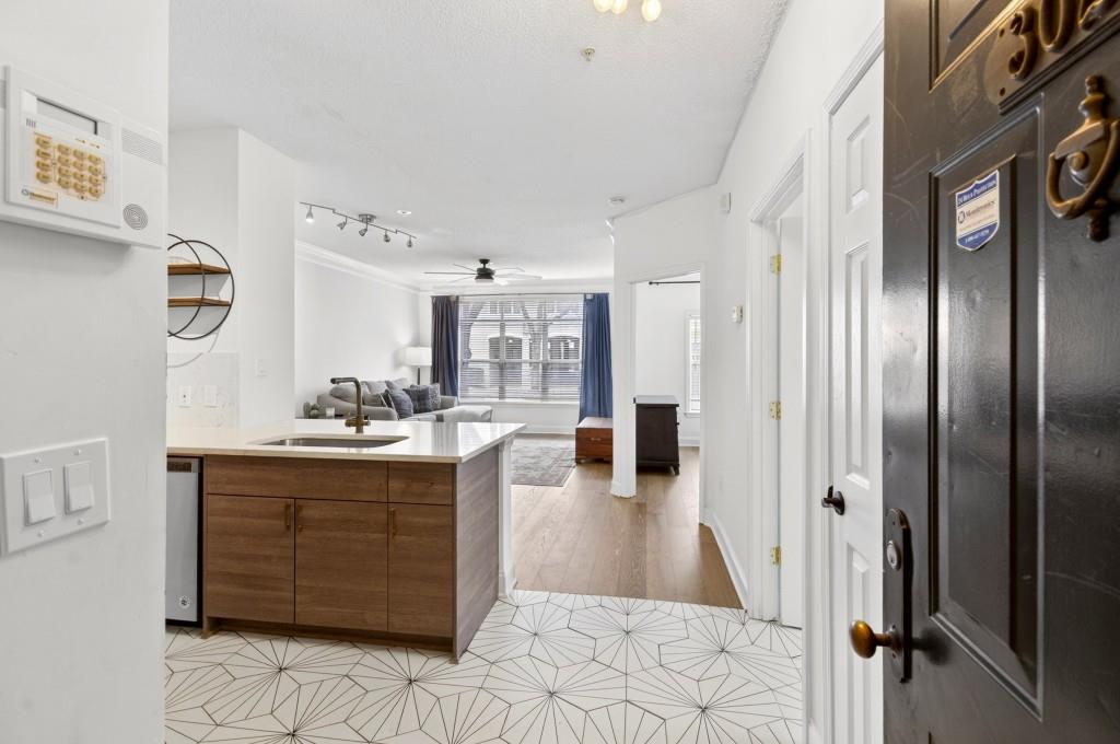 955 Juniper Street NE 3028