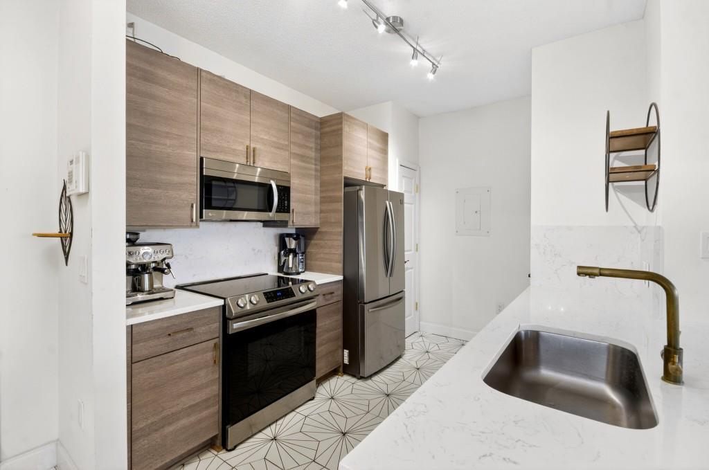 955 Juniper Street NE 3028