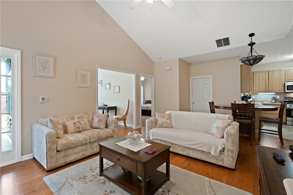 3734 Villa Springs Circle, Powder Springs, Georgia image 9