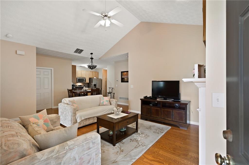 3734 Villa Springs Circle, Powder Springs, Georgia image 6