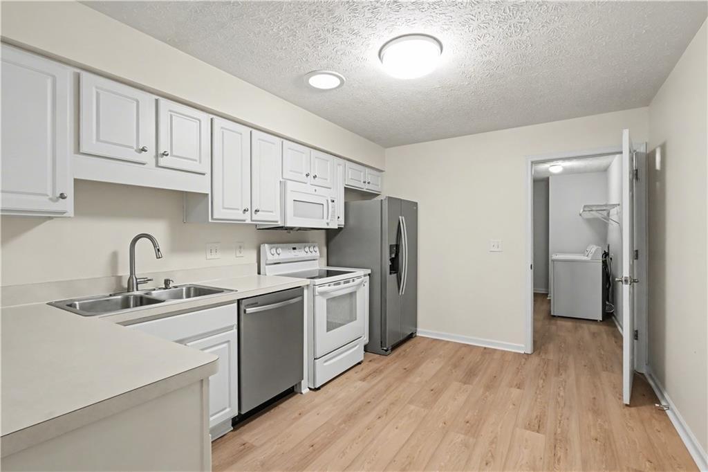 3758 NW Vineyards Lake Circle NW 8