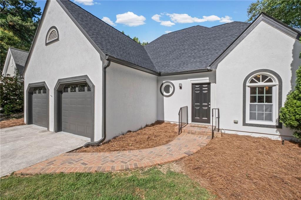 4477 Dobbs Crossing