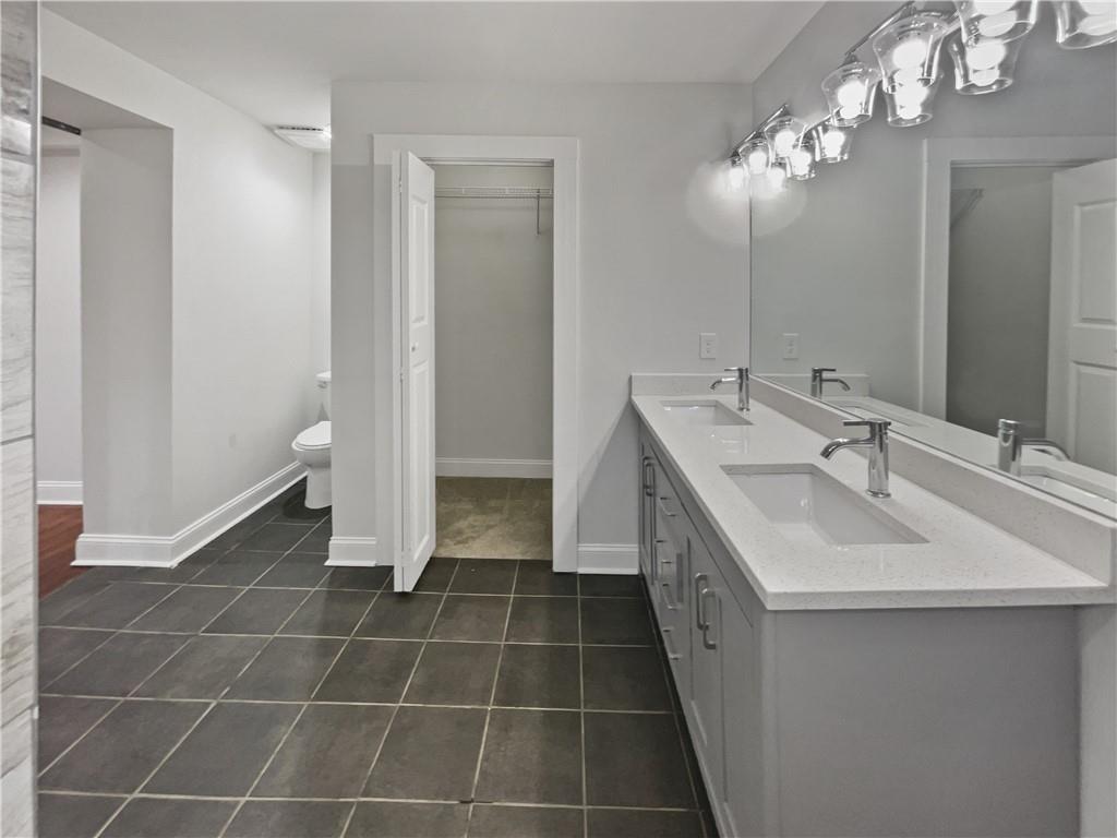 2548 Loghaven Drive, Atlanta, Georgia image 20