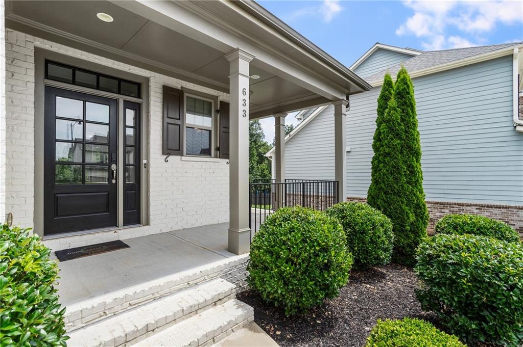 633 Wynnewood Court SW