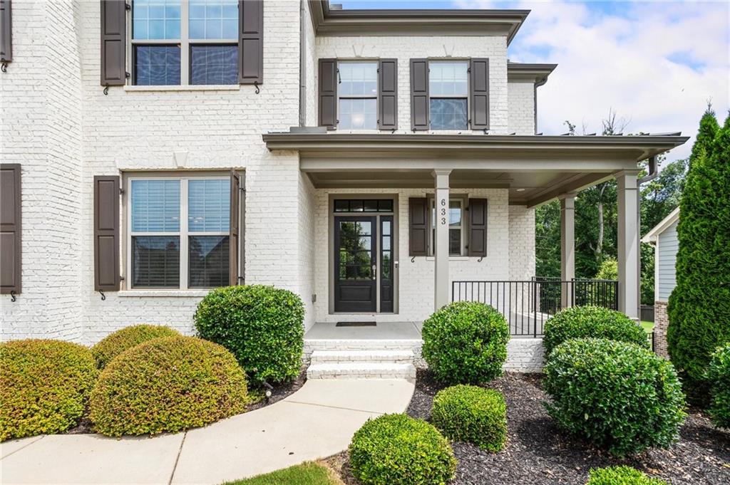 633 Wynnewood Court SW