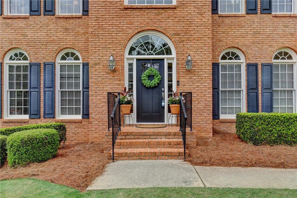 215 Sandridge Court