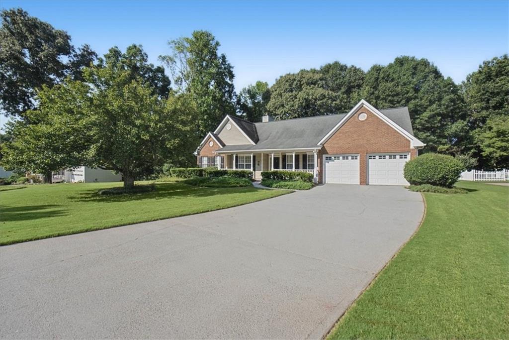295 Glenn Eagles Way