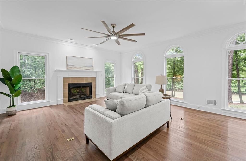 605 Buttercup Trace, Johns Creek, Georgia image 18