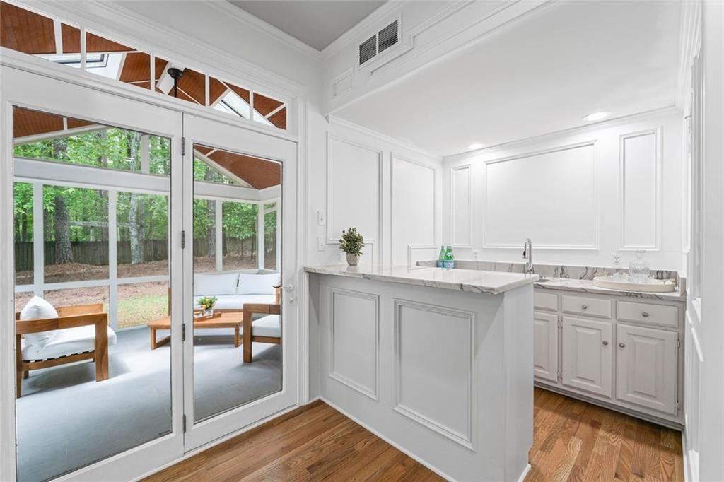 605 Buttercup Trace, Johns Creek, Georgia image 16