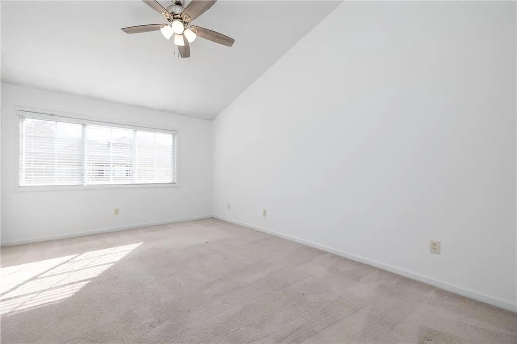 Atlanta, Georgia 30319, United States, 2 Bedrooms Bedrooms, ,3 BathroomsBathrooms,Residential,Active,21245