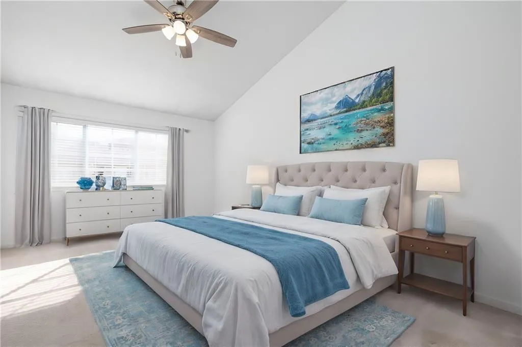 Atlanta, Georgia 30319, United States, 2 Bedrooms Bedrooms, ,3 BathroomsBathrooms,Residential,Active,21245