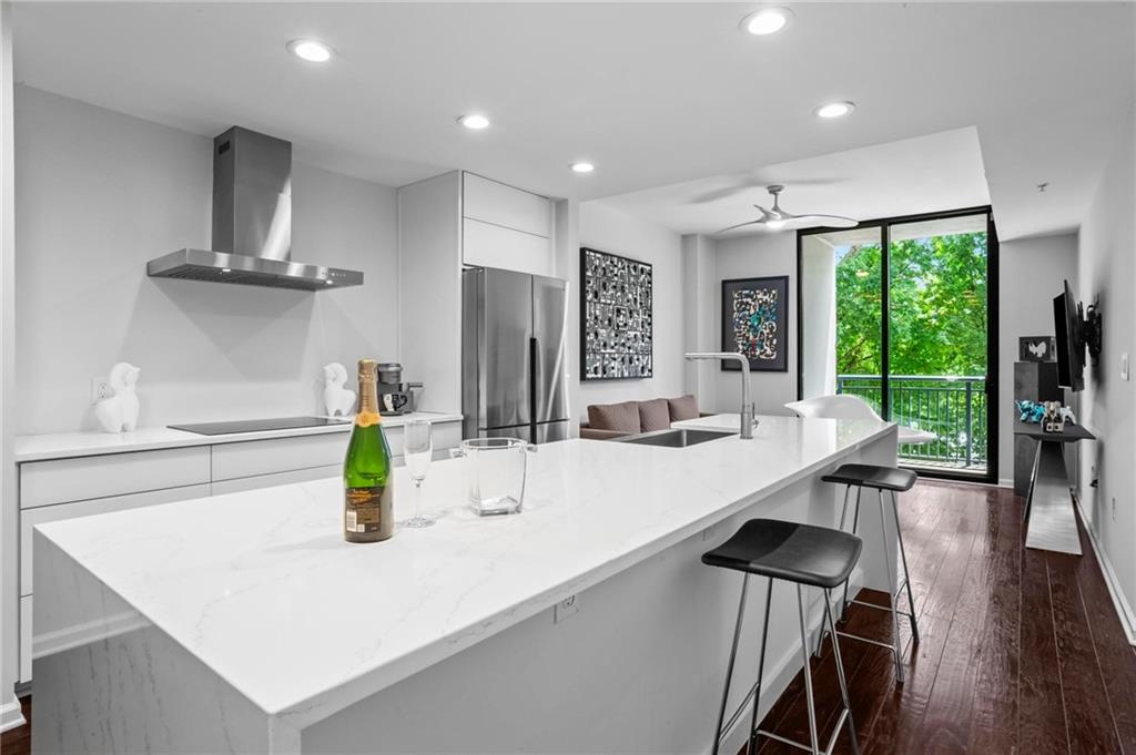 3040 Peachtree Road NW 209