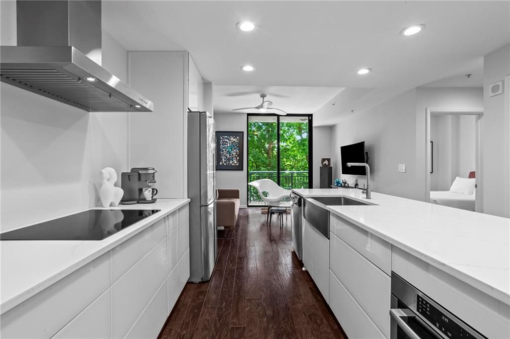 3040 Peachtree Road NW 209