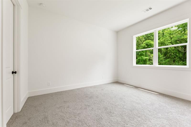 Gainesville, Georgia, 30506, United States, 4 Bedrooms Bedrooms, ,4 BathroomsBathrooms,Residential,Active,2032054