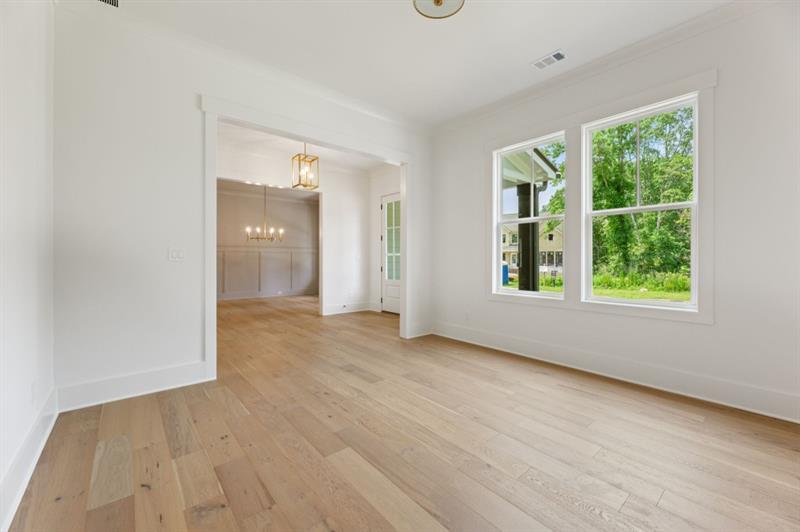 Gainesville, Georgia, 30506, United States, 4 Bedrooms Bedrooms, ,4 BathroomsBathrooms,Residential,Active,2032054