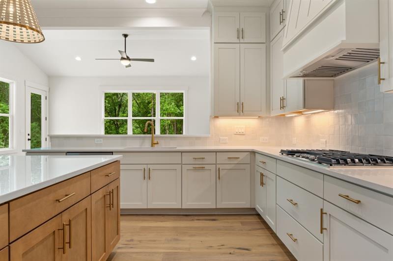 Gainesville, Georgia, 30506, United States, 4 Bedrooms Bedrooms, ,4 BathroomsBathrooms,Residential,Active,2032054