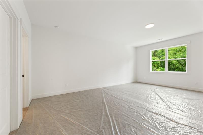 Gainesville, Georgia, 30506, United States, 4 Bedrooms Bedrooms, ,4 BathroomsBathrooms,Residential,Active,2032054