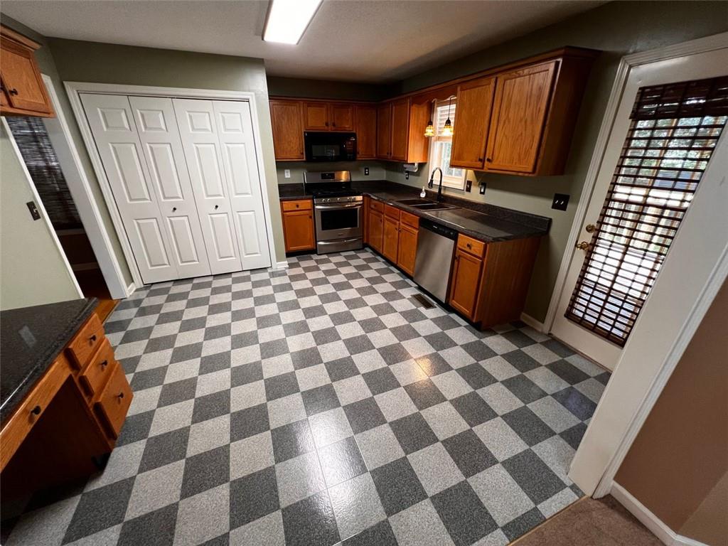 314 LOST LAKE Court
