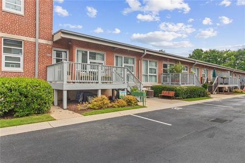 Condo For Sale - 806 Marcus Street #27<br/> Atlanta, GA 30316