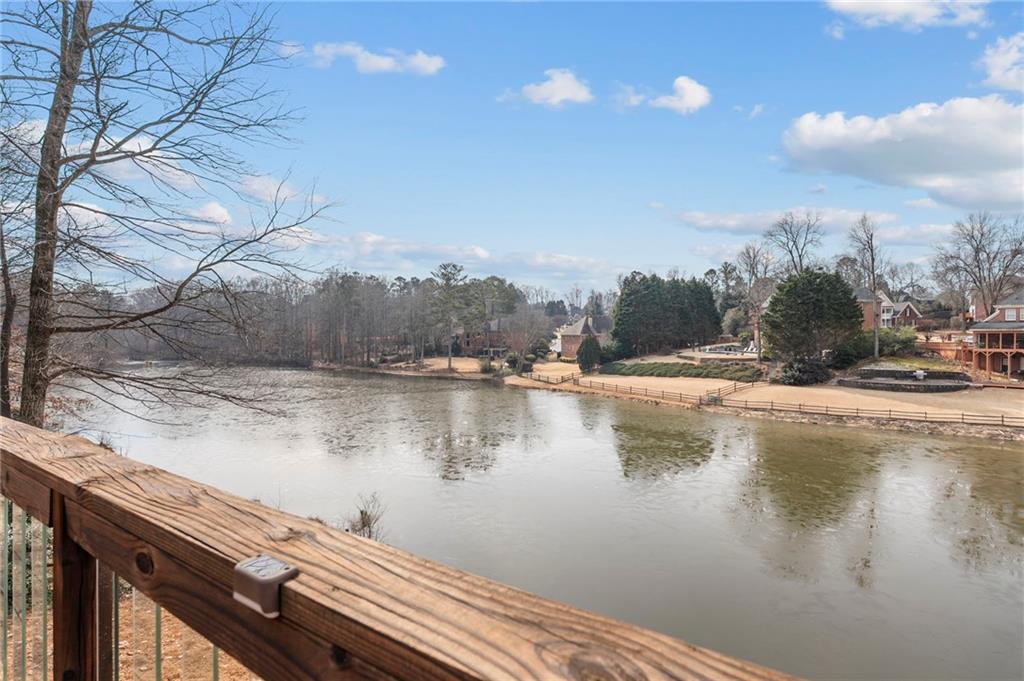 870 Longstone Landing