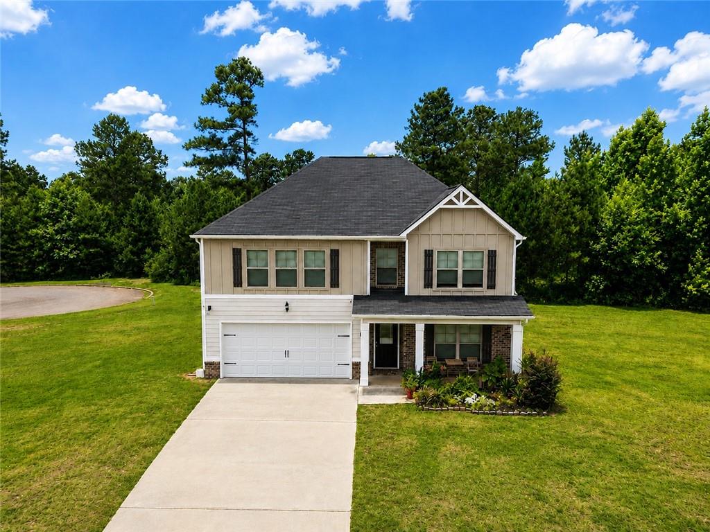 Photo 1 of 31 — 200 Woodlands Drive, Jackson, GA 30233