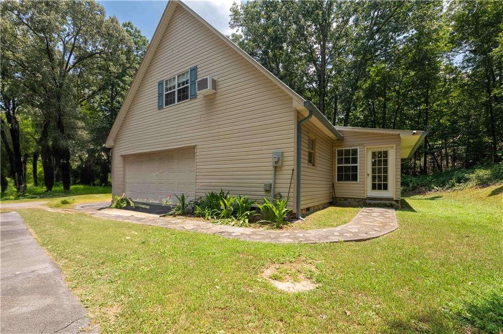 323 Mason Road SE