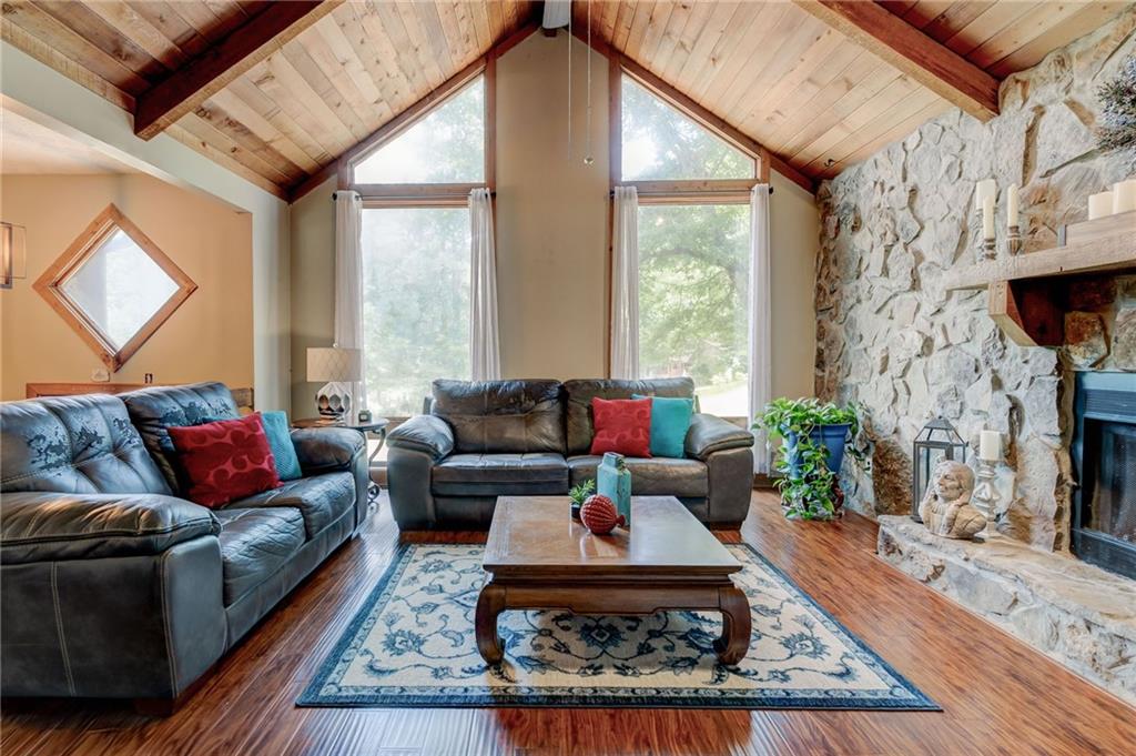 317 Hoofbeat Trail NE