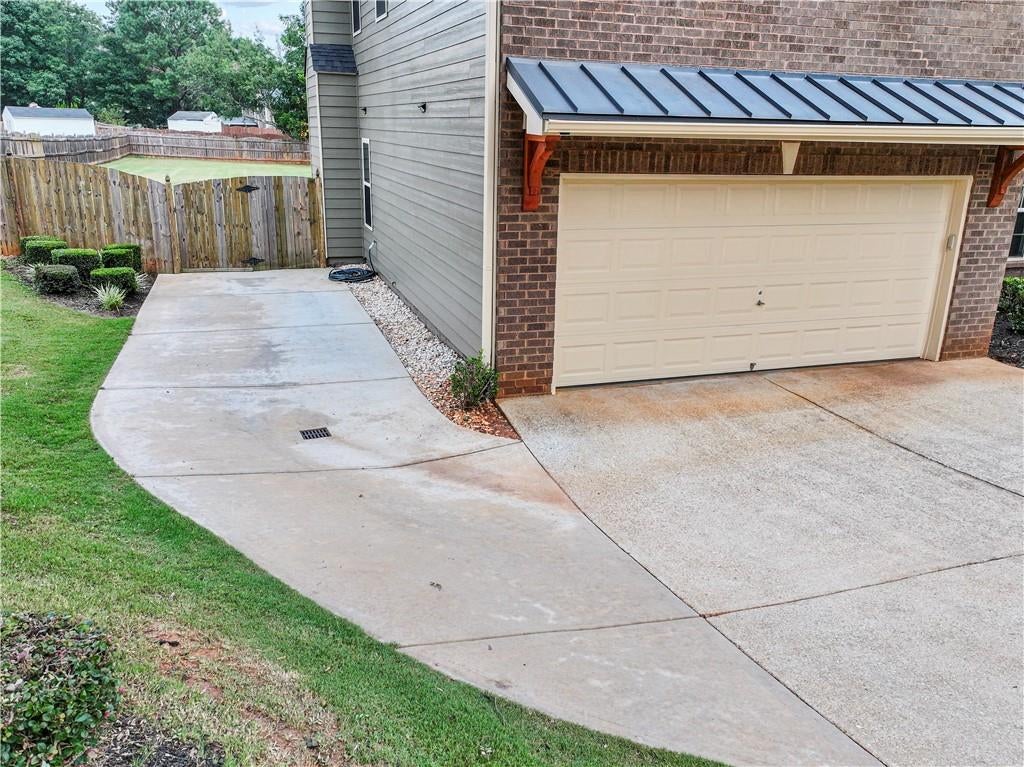 5727 Pleasant Woods Drive