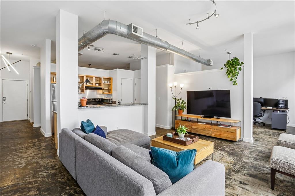 800 Peachtree Street NE 8613