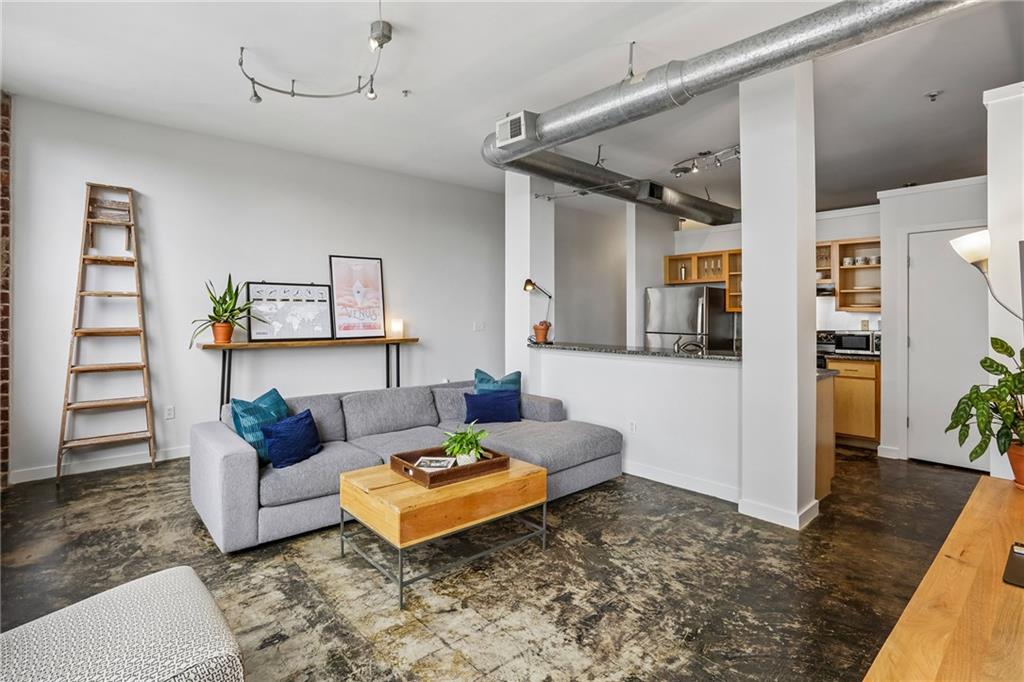 800 Peachtree Street NE 8613