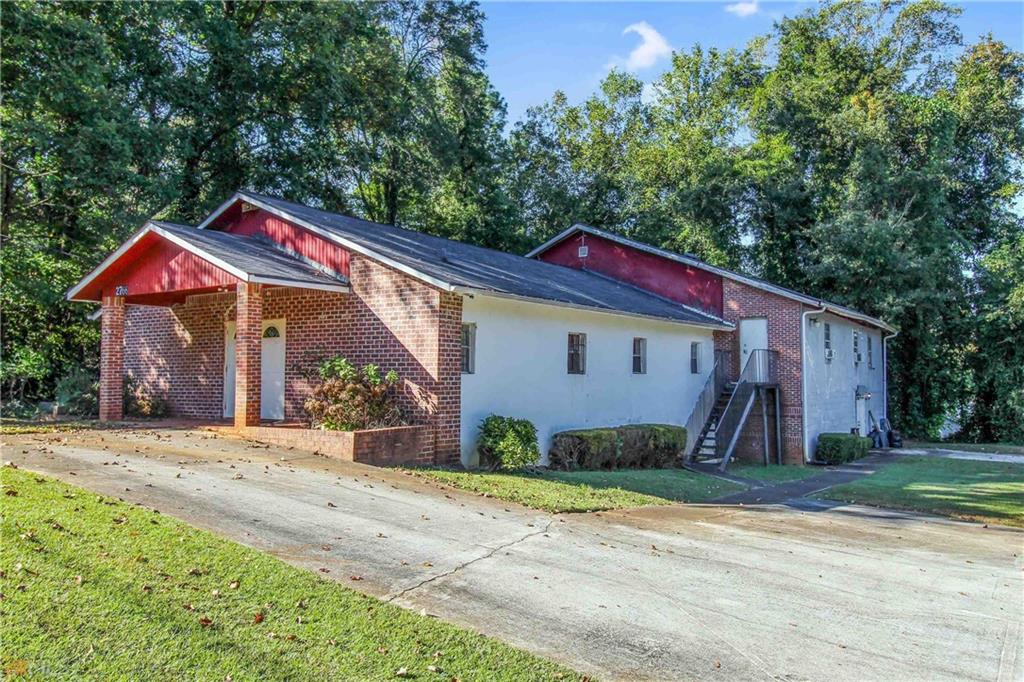 2766 White Oak Drive